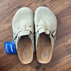 NWT Birkenstock Boston taupe suede 40